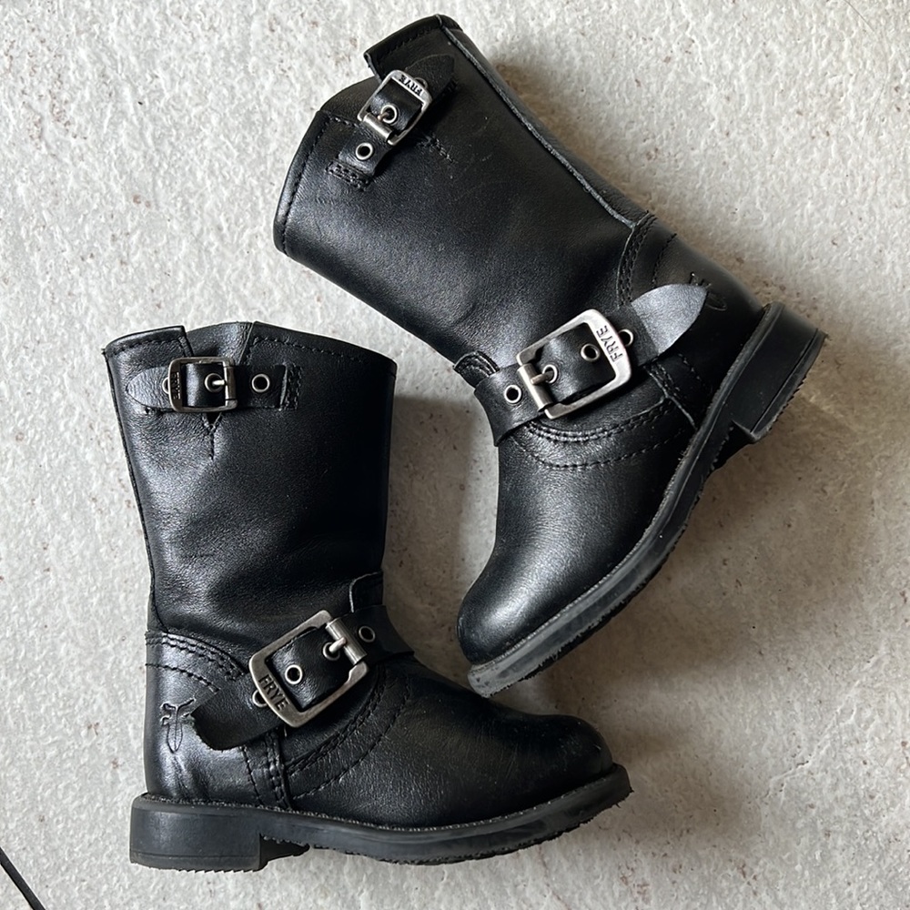 Frye Engineer Pull On Boot kids Size 5. Black leather